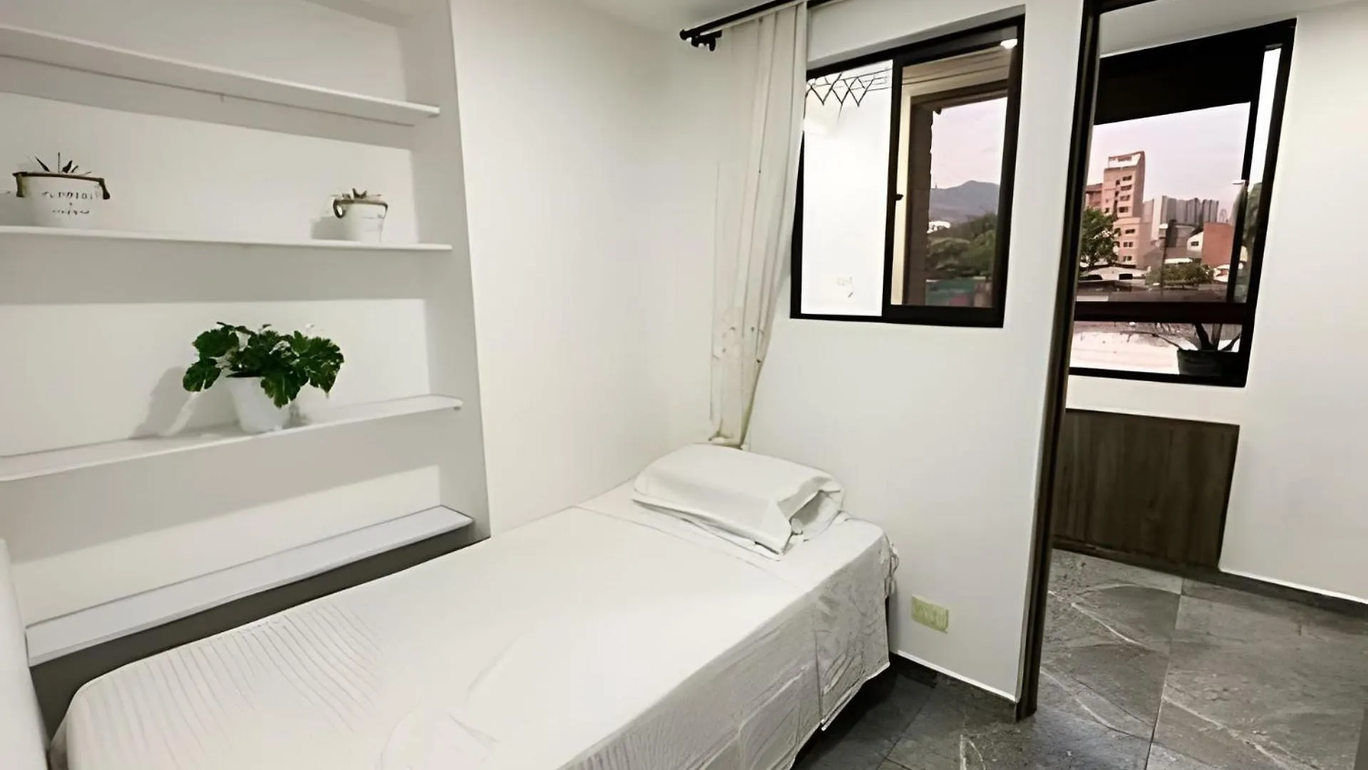 Laureles Amplio Fresco Acogedor 8 Personas Apartment Medellin