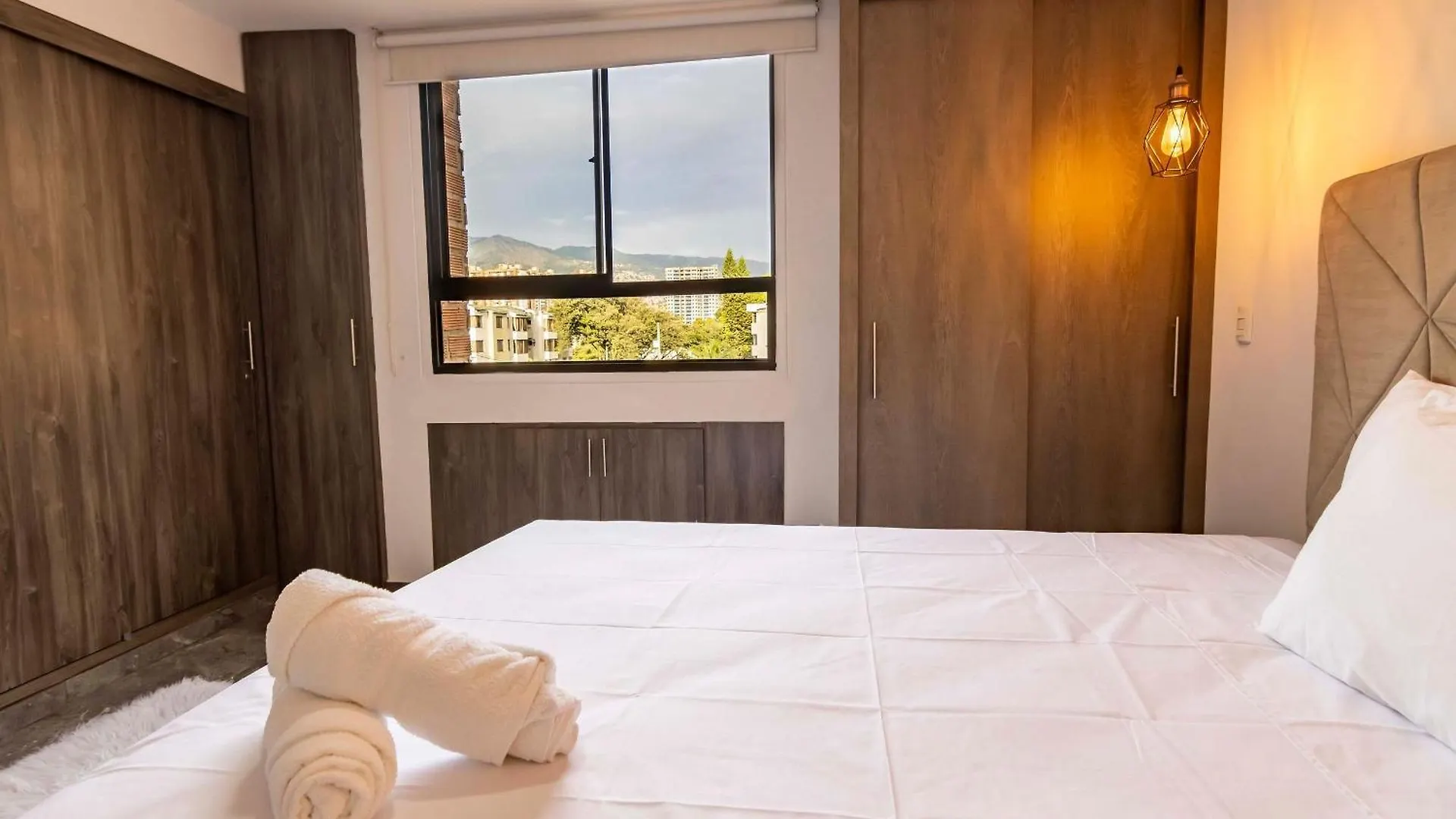 Laureles Amplio Fresco Acogedor 8 Personas Apartment Medellin