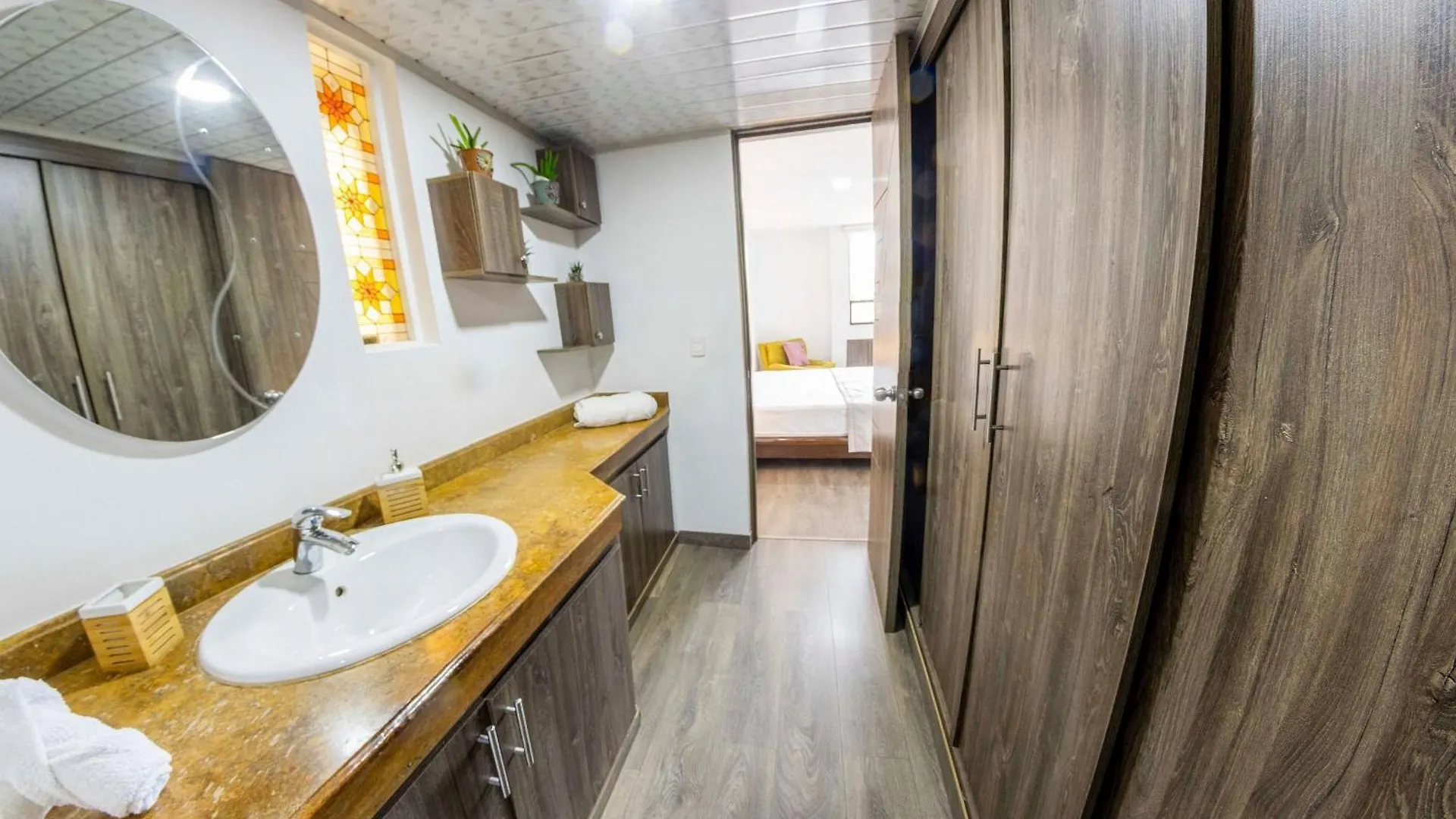 Laureles Amplio Fresco Acogedor 8 Personas Apartment Medellin