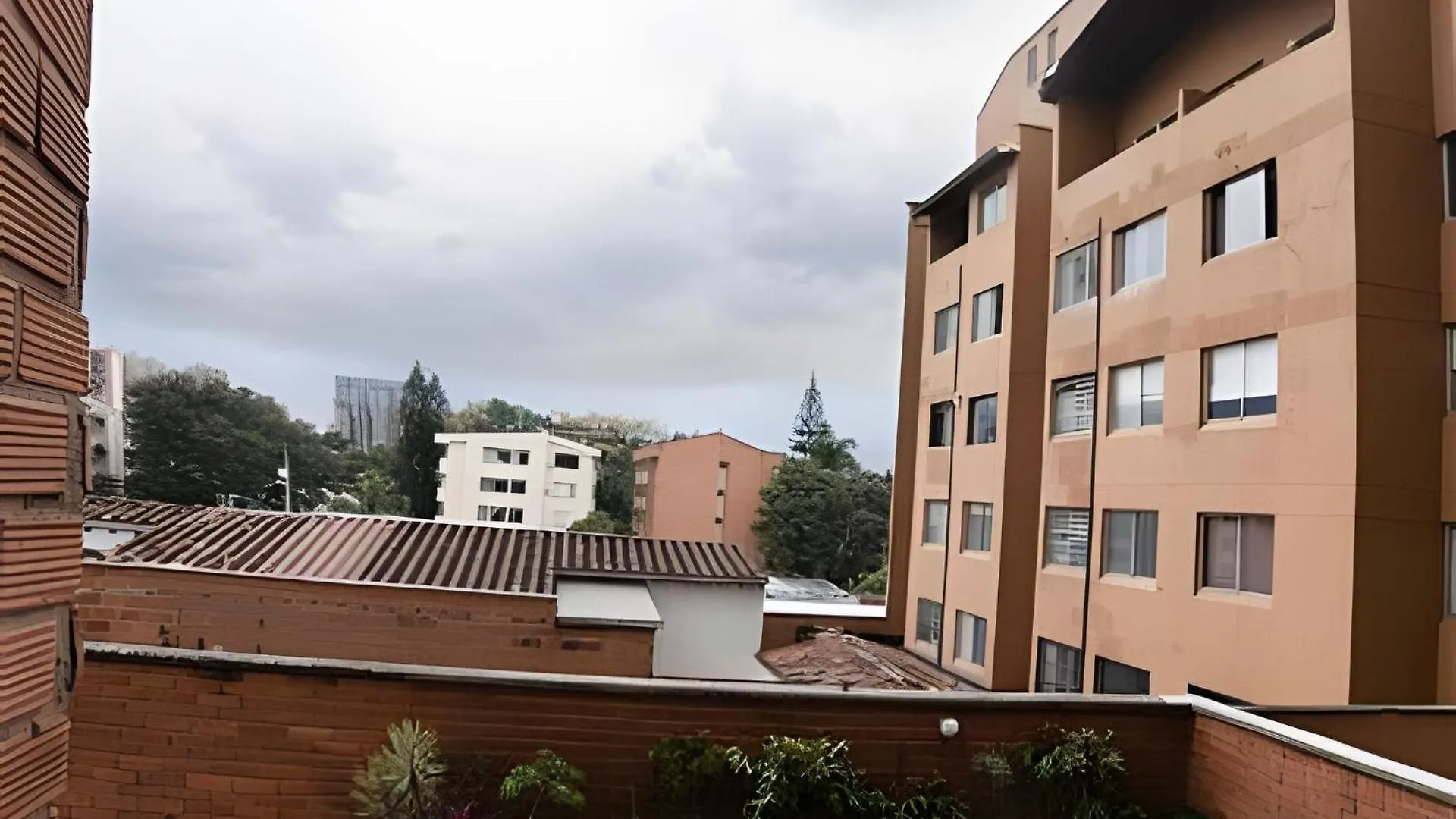 Laureles Amplio Fresco Acogedor 8 Personas Apartment Medellin Colombia