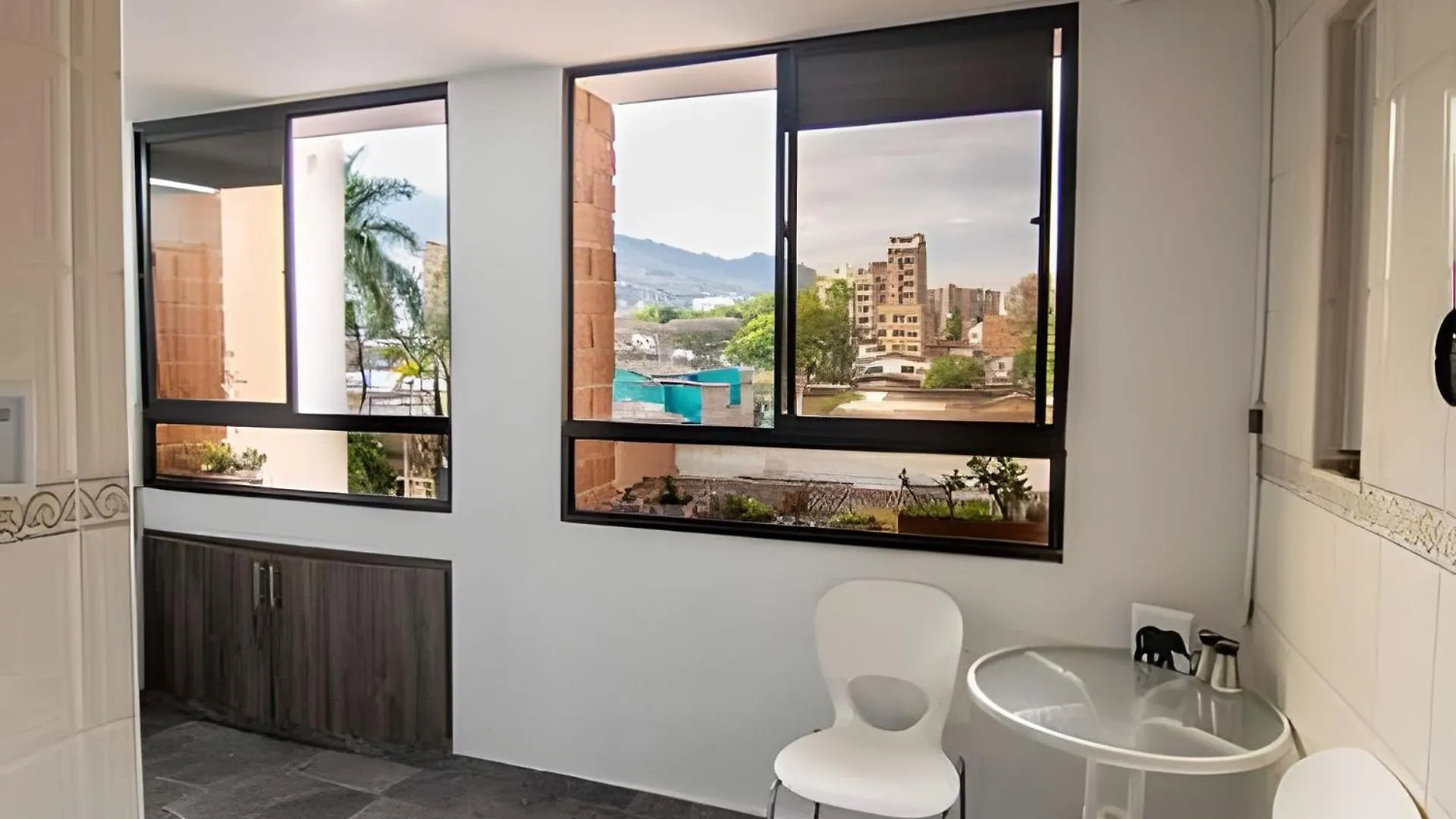 Laureles Amplio Fresco Acogedor 8 Personas Apartment Medellin Colombia