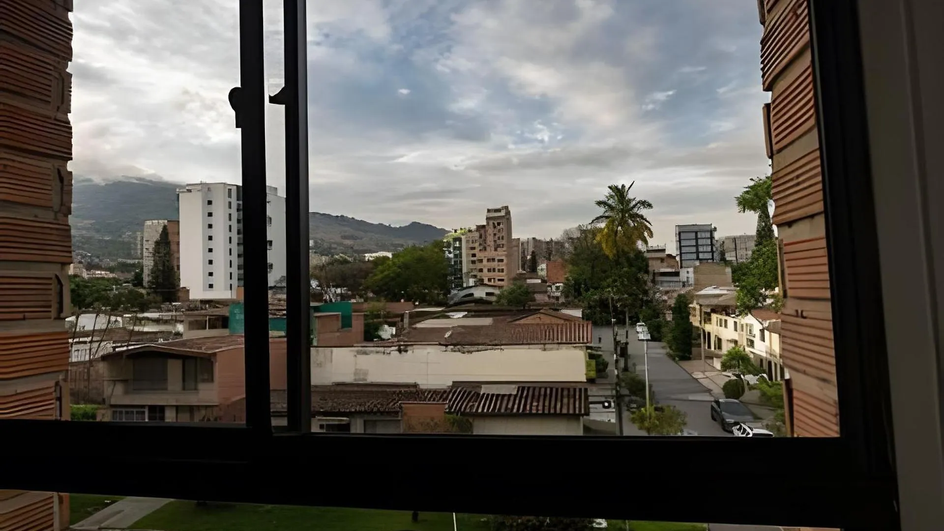 Laureles Amplio Fresco Acogedor 8 Personas Apartment Medellin
